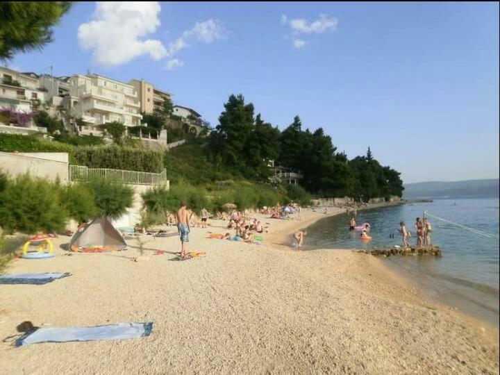 Villa Dvor Apartments Оміш Екстер'єр фото