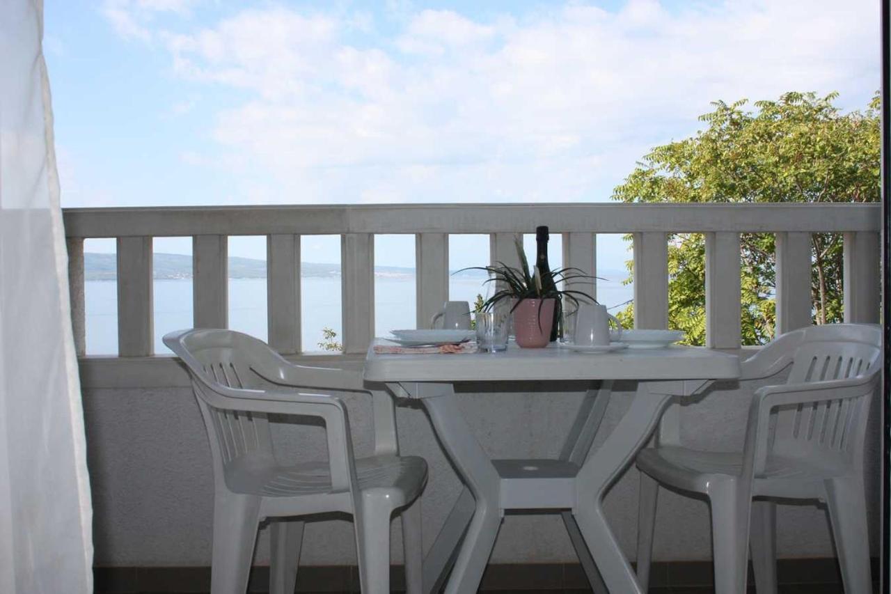 Villa Dvor Apartments Оміш Екстер'єр фото
